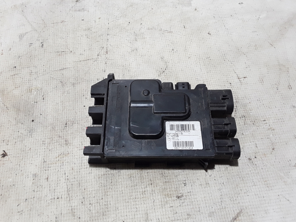 Used RENAULT Trafic Relay 243501820R