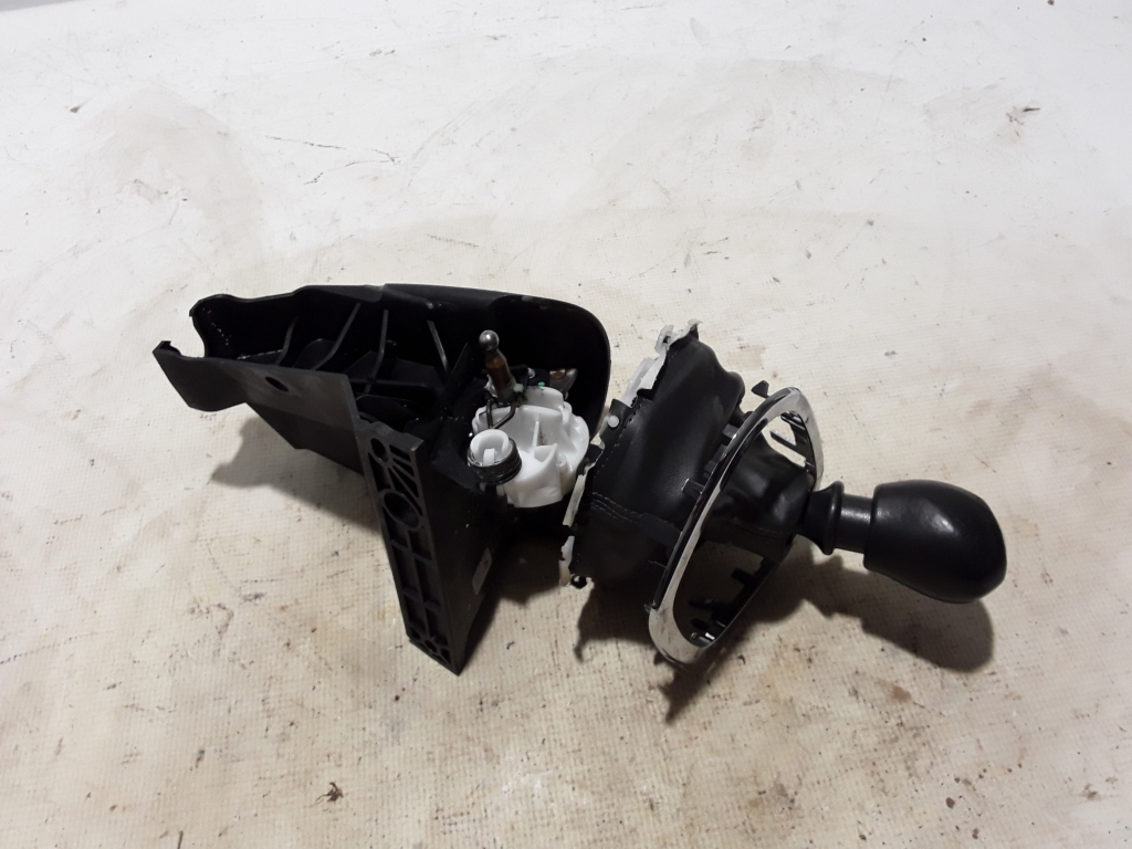 Naudotas RENAULT Trafic Pavarų Perjungimo Mechanizmas 349012637R