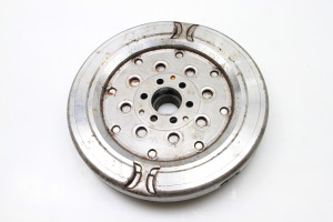  Clutch flywheel 