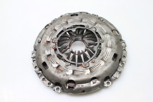   Clutch disc 