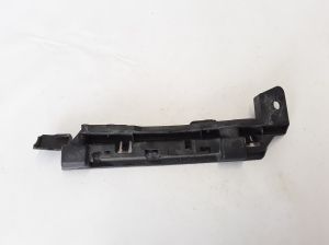  Front bumper bracket 