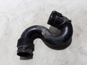  Air intake hose 