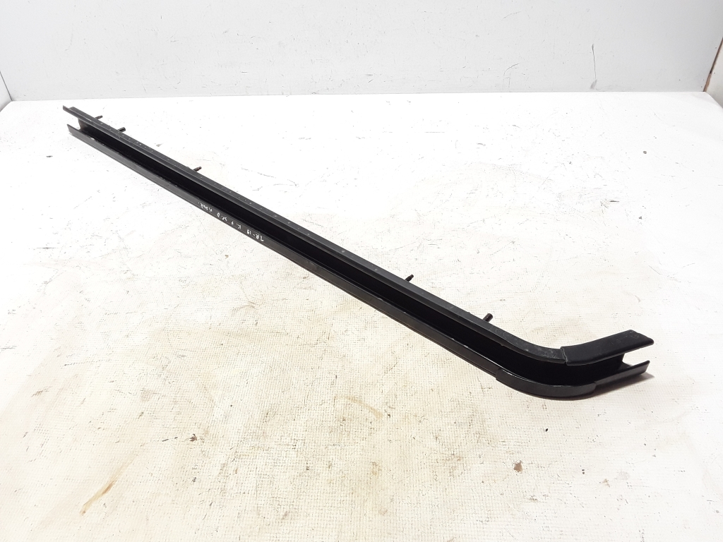 RENAULT Trafic 3 generation (2014-2023) Sliding door rail 777610083R 21016332