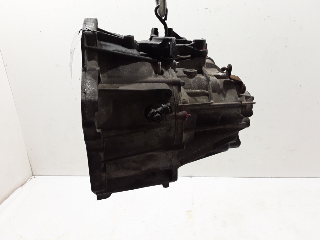 Used RENAULT Trafic Gearbox PF6040