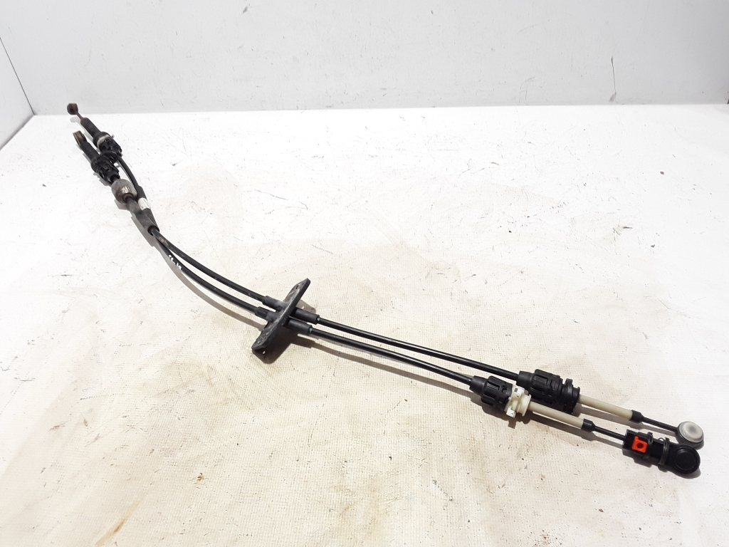 Used RENAULT Trafic Gear shift cable 349359296R