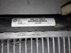 Skoda Fabia MK 2 (2007–2014) Jahutusradiaator 6Q0121253R - 3