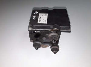 AUDI A4 B8 (2007–2016) ABS unit 8K0907379AA - 2
