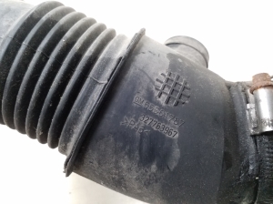  Air intake hose 