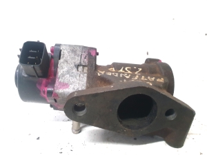  EGR valve 