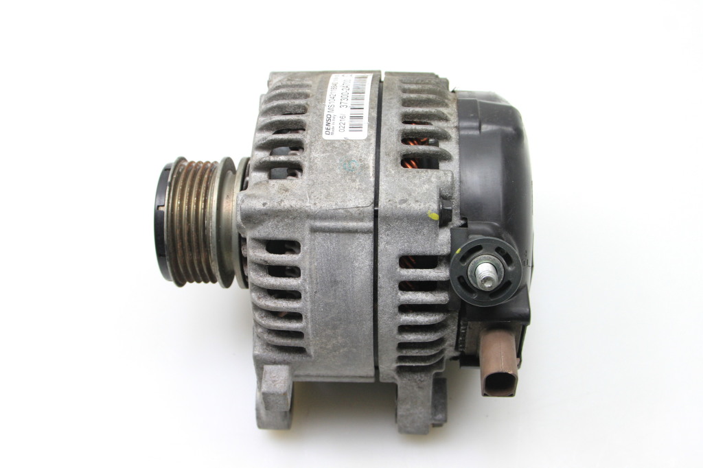 KIA Sportage 4 generation (2016-2022) Alternator 373002A700 25093054