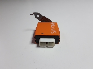 TOYOTA Prius W30/35 (2009–2015) Vadības bloks 8597047020 - 3