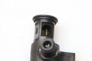  Fuel injector 