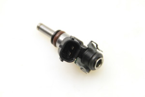  Fuel injector 