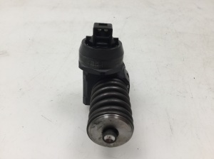  Fuel injector 