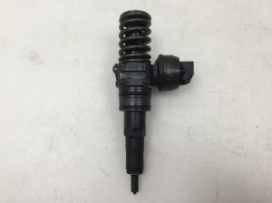  Fuel injector 