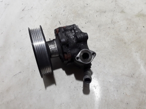   Power steering pump 