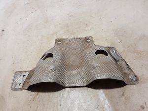 AUDI Q5 (2008–2017) Summuti kuumakaitse 8R0521443 - 3