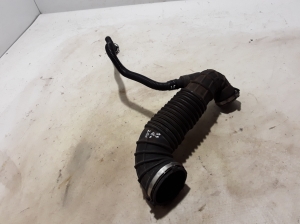  Air intake hose 