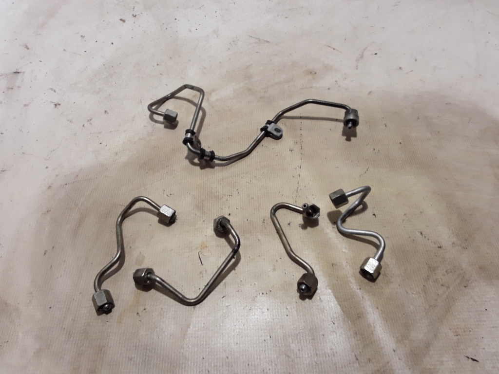 Used AUDI Q5 Fuel injector tubes 03L130301