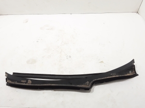   Grille d’auvent (garniture du mécanisme d’essuie-glace)  - 8R1819403 