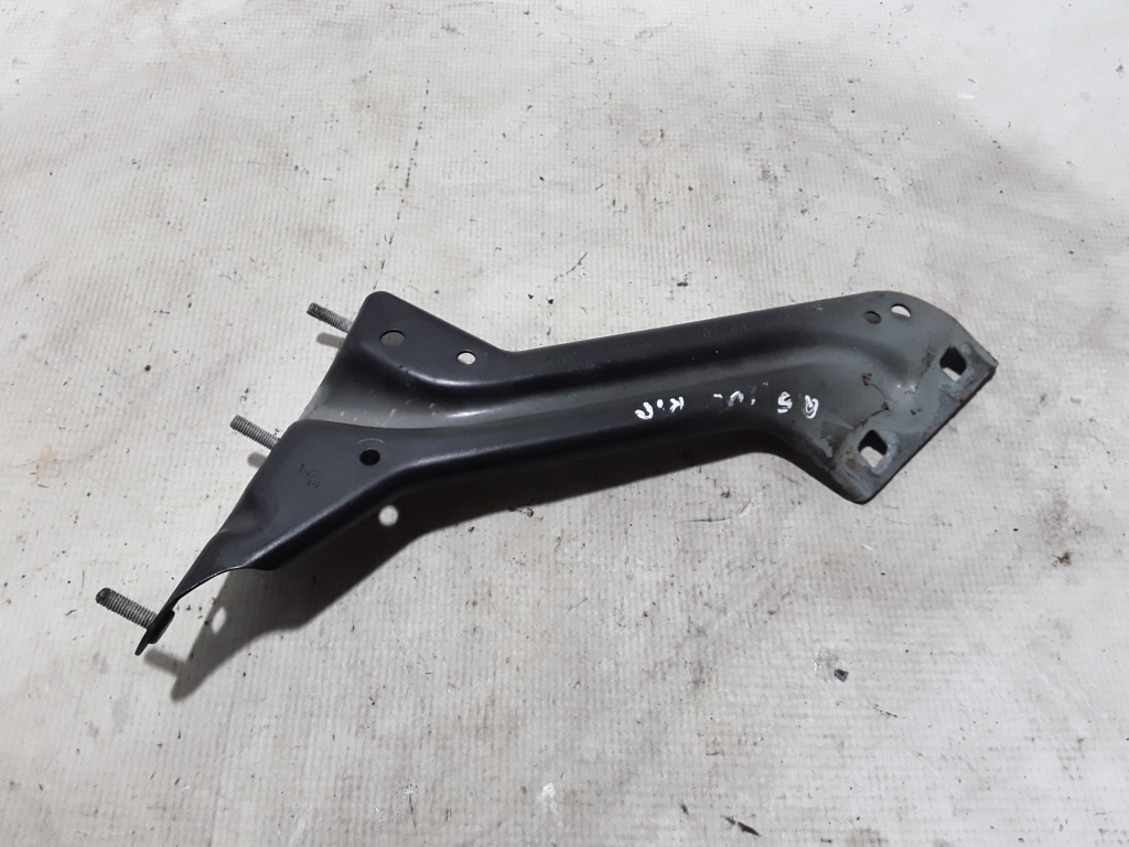 AUDI Q5 8R (2008-2017) Front Left Fender Holder 8R0821135 21016797