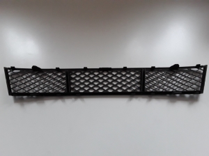  Front bumper lower grille 