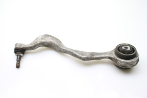 Front control arm - 6765305