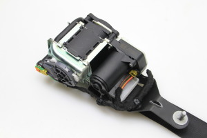 Mercedes Benz E-Class W212 (2009–2015) Front seat belt 620048100 - 3