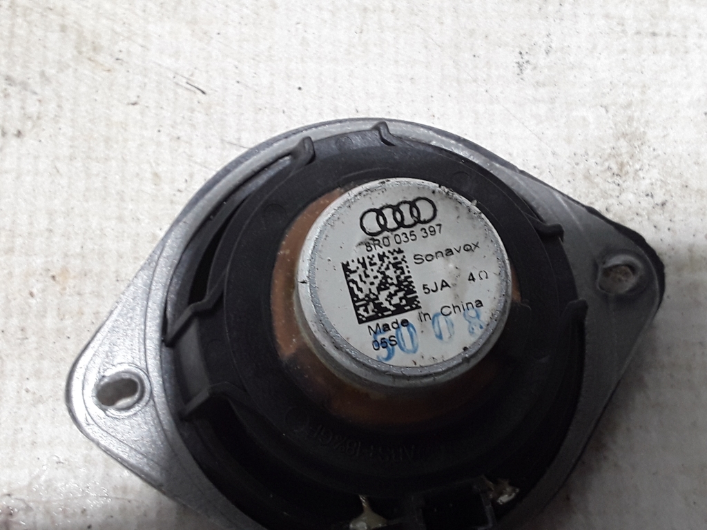 AUDI Q5 8R (2008-2017) Subwoofer 8R0035397 21016634