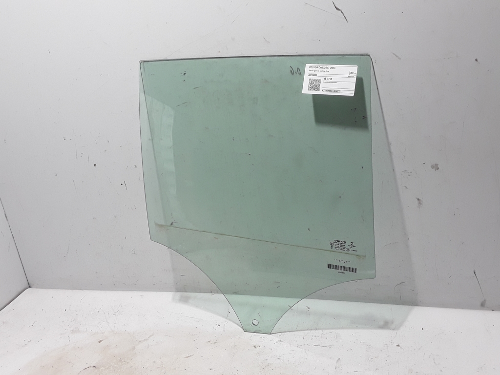 VOLVO XC40 1 generation (2017-2024) Right Side Sliding Door Glass 32244800 21016592