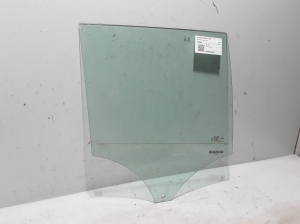  Glass rear side door 