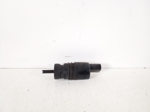 Mercedes Benz C-Class 204 (2007–2014) Front windshield washer pump A2218690121 - 3
