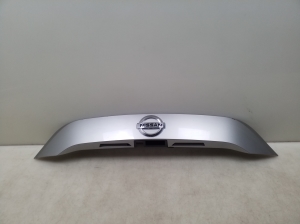 Trunk lid molding - 908106PA0A