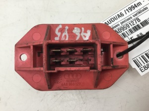 AUDI A6 C4 (1994–1997) Cabin shoulder motor resistance 4A0959127B - 2