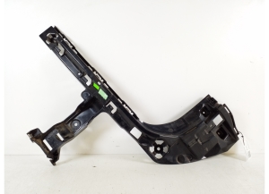  Rear bumper bracket 