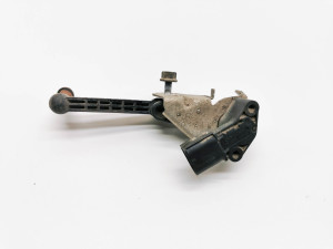 Andur tagumisel rummul - 1044971-00-C