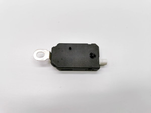 Tesla Model 3 3 (2016–2024) Antennenverstärker 1098046-00-C - 2