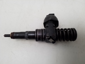  Fuel injector 