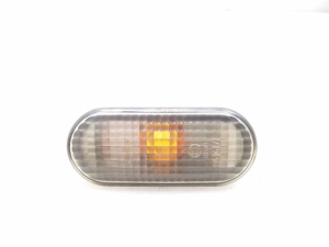 Volkswagen Golf IV (1997–2003) Seitenblinker Kotflügel vorne 1J0949117 - 4