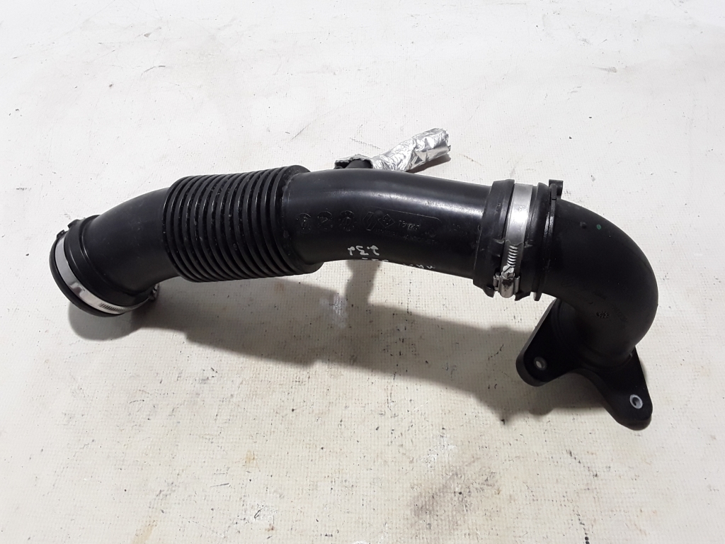 Used RENAULT Master Air intake hose 165769532R