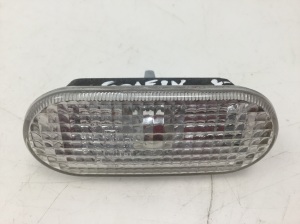 Seitenblinker Kotflügel vorne - 1J5949117A
