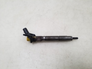  Fuel injector 