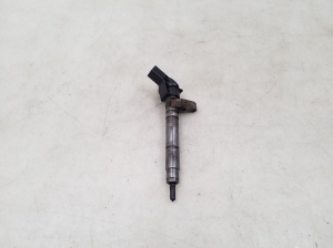  Fuel injector 