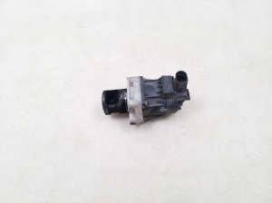  EGR valve 