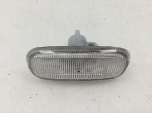 Front fender turn signal - 4B0949127