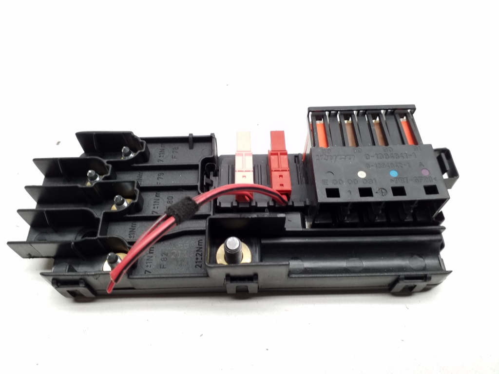 MERCEDES-BENZ M-Class W164 (2005-2011) Fuse box A2115452601 21864838