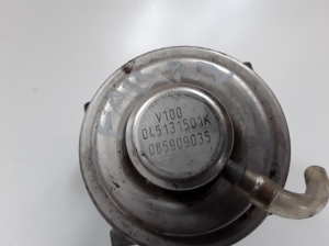  EGR valve 