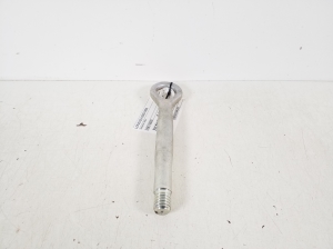 LEXUS GS (2005–2011) Tow hook 51961-30020 - 2