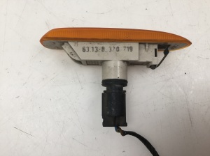 BMW 3 SERIES E46 (1998–2007) Seitenblinker Kotflügel vorne 8370719 - 2