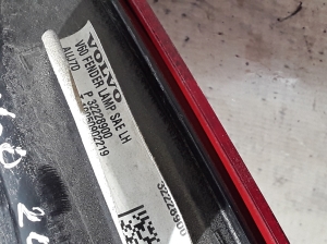 VOLVO V60 (2018–2026) Eckleuchte hinten 32228900 - 3